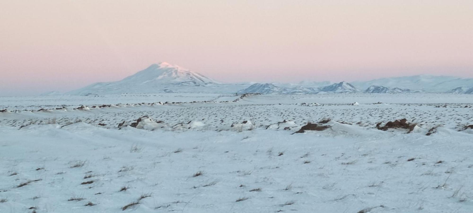 Hekla Cabin 1 Volcano And Glacier View Хелла Экстерьер фото