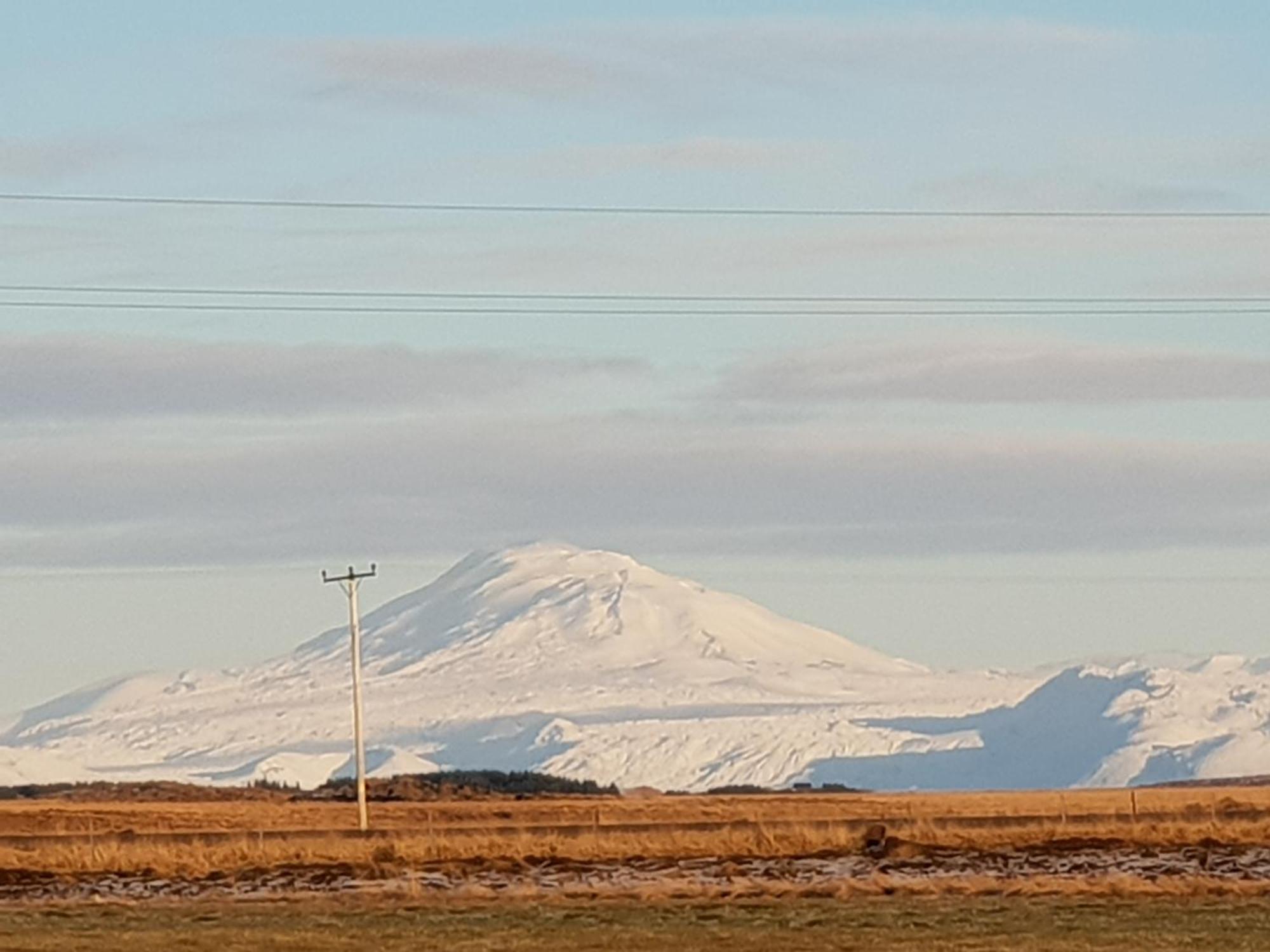 Hekla Cabin 1 Volcano And Glacier View Хелла Экстерьер фото