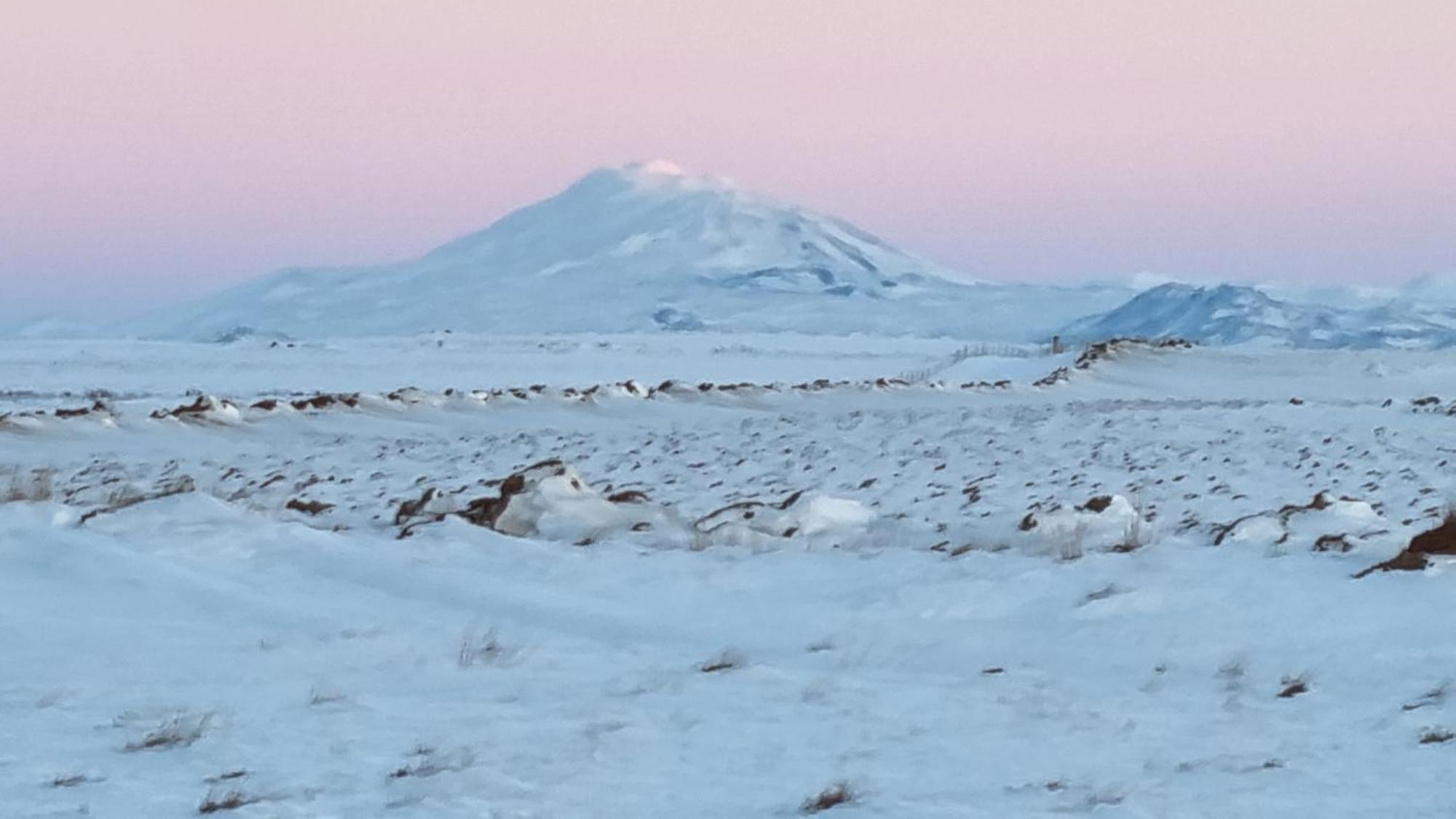Hekla Cabin 1 Volcano And Glacier View Хелла Экстерьер фото