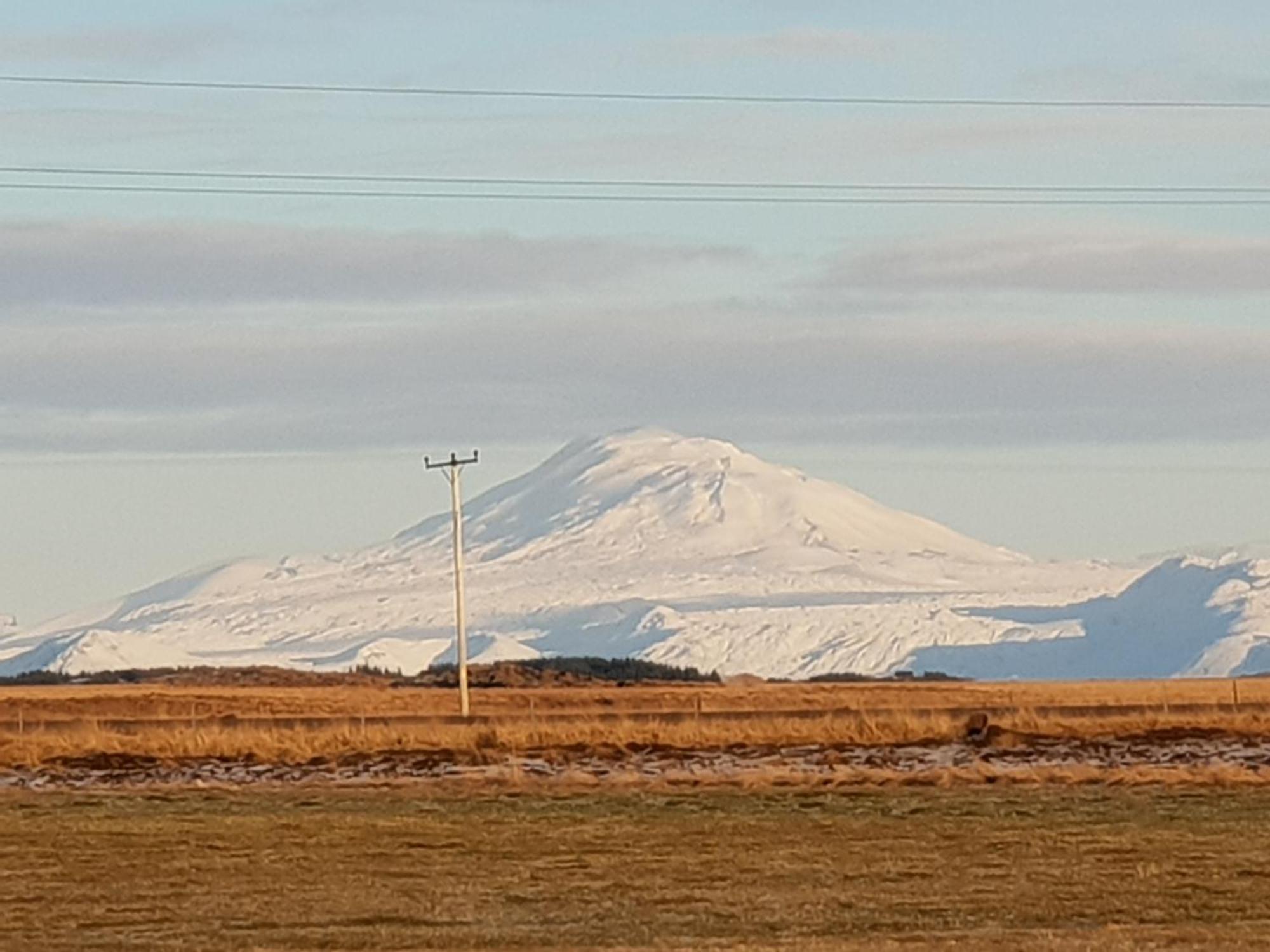Hekla Cabin 1 Volcano And Glacier View Хелла Экстерьер фото